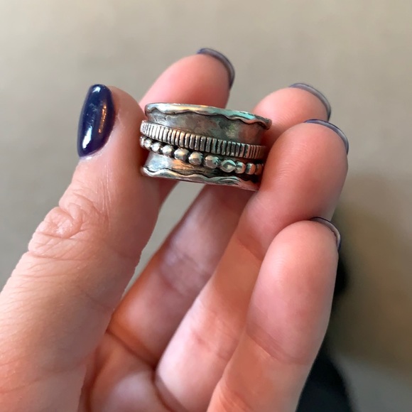 Jewelry - Spinner ring